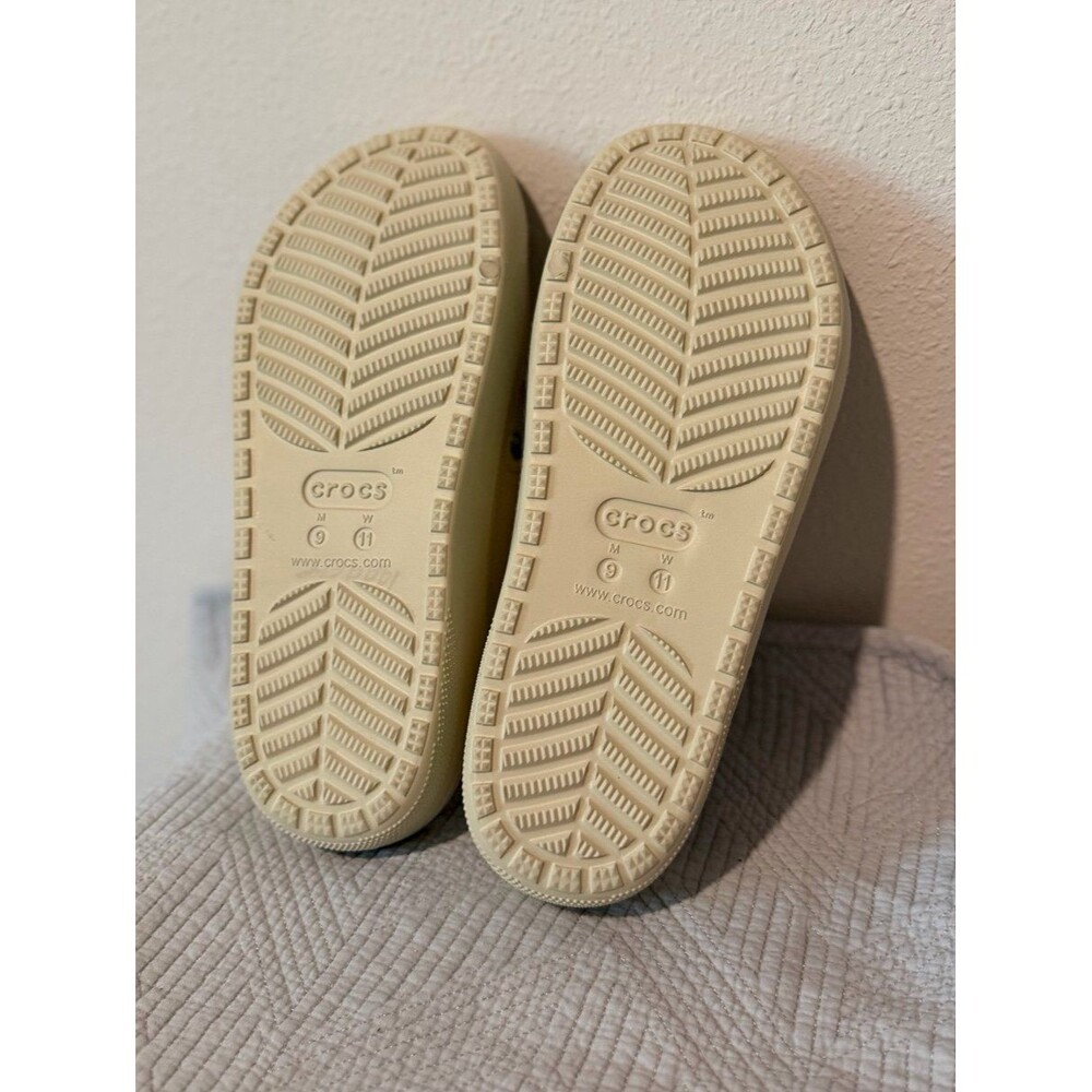 Crocs Classic Cozzzy Slide Sandals in Mushroom/Bone Women’s 11, Men’s 9 - Picture 11 of 12